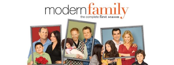 Foto promocional de la primera temporada de Modern Family con Sofía Vergara