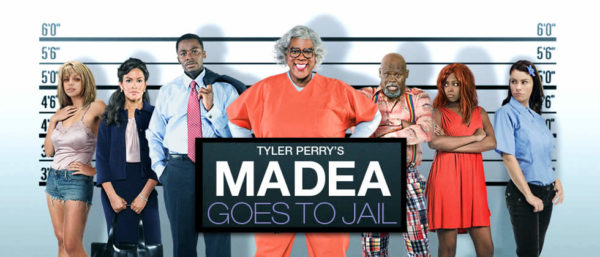 Tyler Perry interpreta a Madea y Sofia Vergara a T.T. en Madea Goes to Jail (2009) de Lionsgate Films. Fotografía de Alfeo Dixon.' Madea Goes to Jail (2009). Photo credit by Alfeo Dixon.