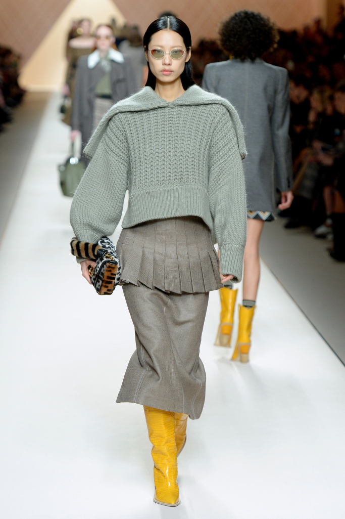 FENDI Forever.... Fall 2018 Runway Trends - FurInsider